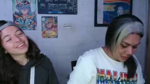 Snapshot of alexablu3 chatting on 11.01.25 Alexa Blu3 online show from 11.01.25