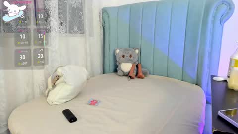 Snapshot of alexafoxy18 chatting on 11.08.25 ALEXA online show from 11.08.25