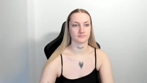 Snapshot of alexafragile chatting on 05.15.26 Alexa online show from 05.15.26