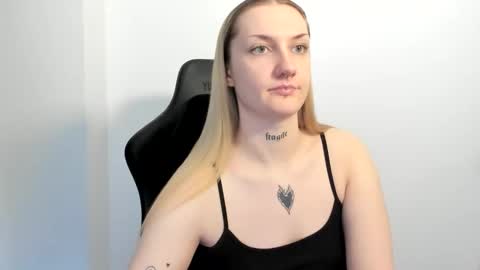 Snapshot of alexafragile chatting on 06.02.26 Alexa online show from 06.02.26