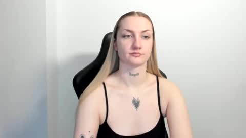 Snapshot of alexafragile chatting on 06.03.26 Alexa online show from 06.03.26