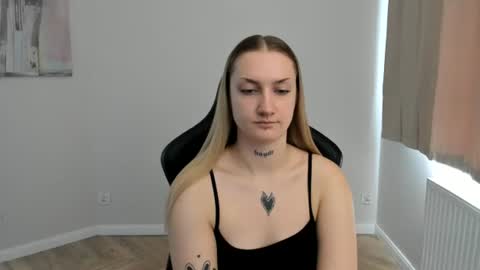 Snapshot of alexafragile chatting on 07.24.26 Alexa online show from 07.24.26