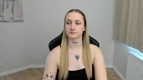 Snapshot of alexafragile chatting on 07.25.26 Alexa online show from 07.25.26