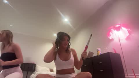 Snapshot of alexajefferies chatting on 10.09.25 alexajefferies online show from 10.09.25