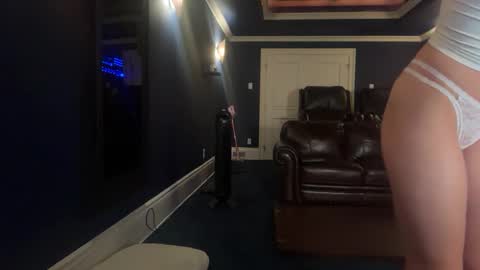 Snapshot of alexajefferies chatting on 10.12.25 alexajefferies online show from 10.12.25