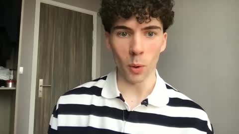 Snapshot of alexander0_ chatting on 02.22.26 Alexander online show from 02.22.26