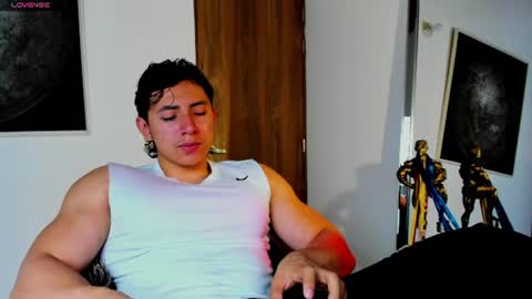 Snapshot of alexander_classy chatting on 06.18.26 Alex online show from 06.18.26