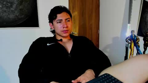 Snapshot of alexander_classy chatting on 06.20.26 Alex online show from 06.20.26