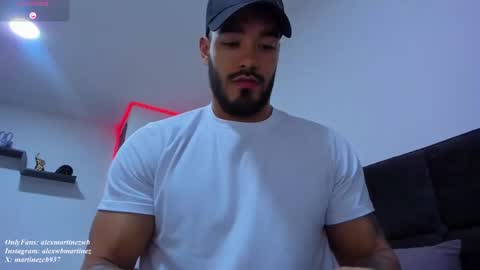 Onlyfansalexmartinezwb  Instagram alexwbmartinez  Twitter martinezcb937 online show from 10.09.25