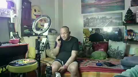 Snapshot of alexanderpatras chatting on 02.21.25 Alexander online show from 02.21.25