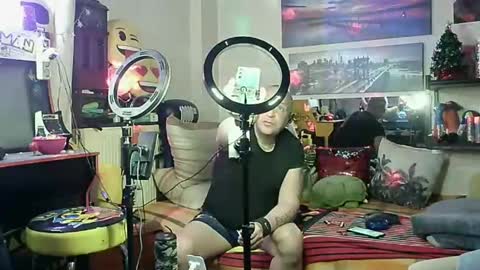 Snapshot of alexanderpatras chatting on 02.23.25 Alexander online show from 02.23.25