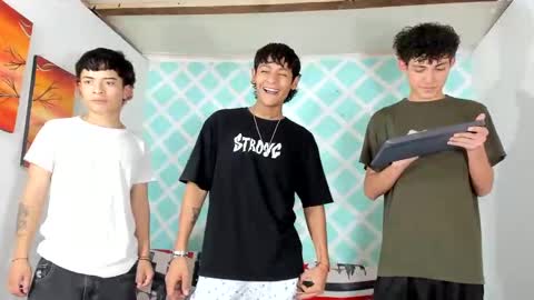 chicos hot online show from 12.06.24