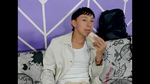 chicos hot online show from 12.05.25