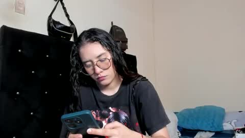 Snapshot of alexandra_clauss chatting on 10.05.25 alexandra clauss online show from 10.05.25