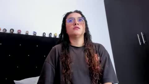 Snapshot of alexandra_clauss chatting on 03.19.26 alexandra clauss online show from 03.19.26
