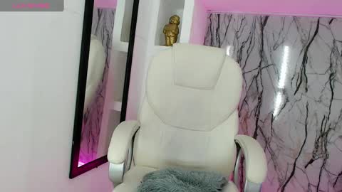 Snapshot of alexandra_evanz chatting on 12.03.24 Alexandra Spellman online show from 12.03.24