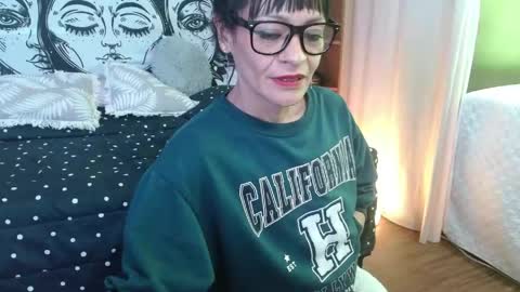 Snapshot of alexandra_jonas chatting on 05.17.26 alexandra_jonas online show from 05.17.26