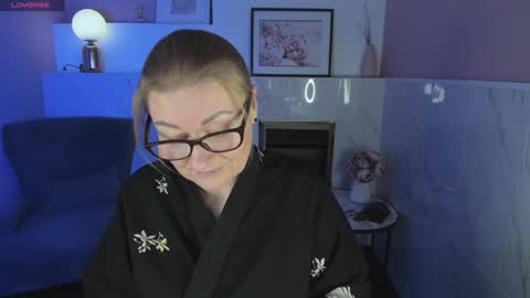 Snapshot of alexandra_kind chatting on 01.03.25 Alexandra online show from 01.03.25