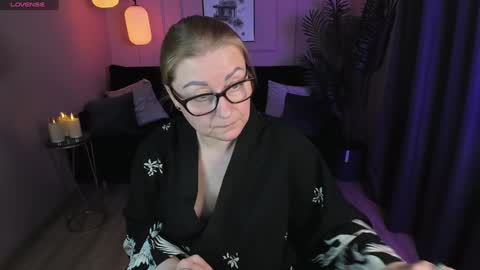 Snapshot of alexandra_kind chatting on 01.20.25 Alexandra online show from 01.20.25