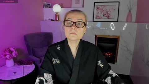 Snapshot of alexandra_kind chatting on 02.04.25 Alexandra online show from 02.04.25