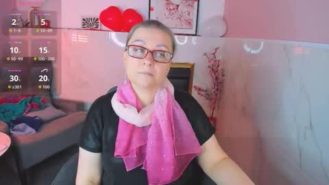 Snapshot of alexandra_kind chatting on 02.14.26 Alexandra online show from 02.14.26