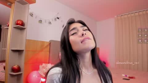 Alexandra Rodriguez online show from 09.29.25