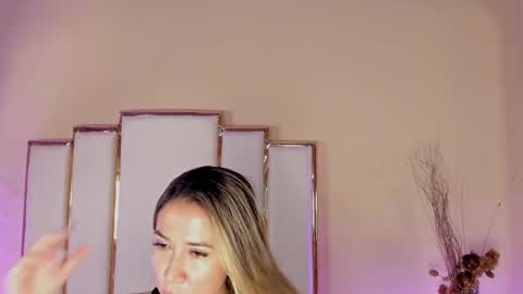 alexandraa_gomez online show from 09.16.25