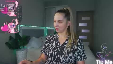 Snapshot of alexandracandy chatting on 06.13.26 alexandracandy online show from 06.13.26