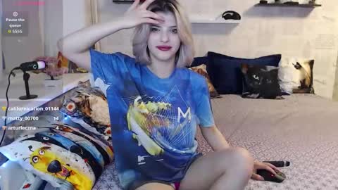 Snapshot of alexandraermes chatting on 06.11.26 AlexandraErmes online show from 06.11.26