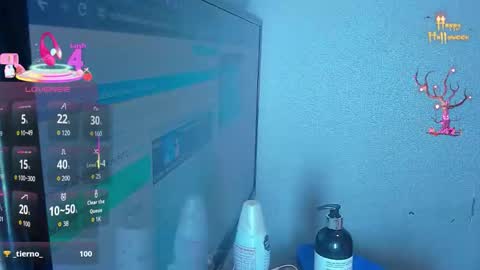 Snapshot of alexandramaravilla chatting on 10.17.25 ALEXANDRA online show from 10.17.25