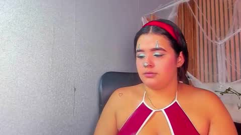 Snapshot of alexandramaravilla chatting on 10.30.25 ALEXANDRA online show from 10.30.25