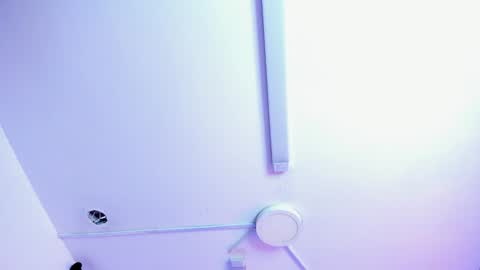 Alexandra Miller online show from 12.10.24