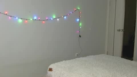 Snapshot of alexarti chatting on 09.25.25 Alex online show from 09.25.25