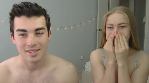 Snapshot of alexarti chatting on 10.14.25 Alex online show from 10.14.25