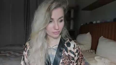 Snapshot of alexarush chatting on 09.18.25 alexarush online show from 09.18.25