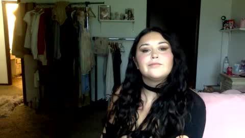 Snapshot of alexasinsxo chatting on 09.22.25 Alexa Sins online show from 09.22.25