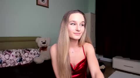 Snapshot of alexasweetblonde chatting on 03.06.25 Alexa online show from 03.06.25
