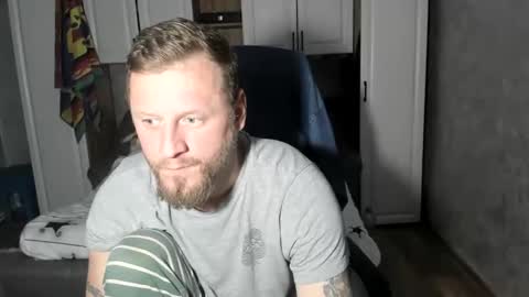 Snapshot of alexboy2022 chatting on 10.26.25 onlyfans..alexyno2022 online show from 10.26.25