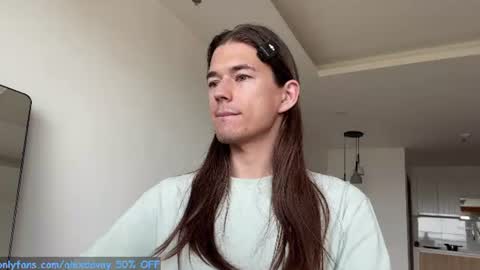 Snapshot of alexdavey chatting on 06.23.26 online show from 06.23.26