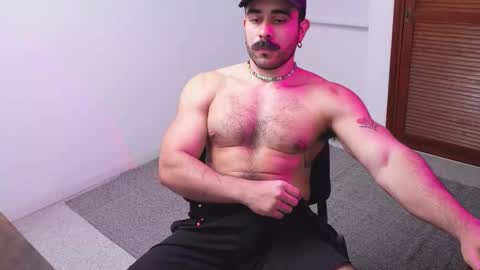 Snapshot of alexdimartino chatting on 10.20.25 Alex Dimartino online show from 10.20.25