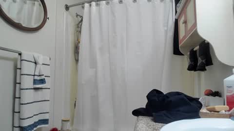 Snapshot of alexinside_you chatting on 12.31.24 Alexinside you online show from 12.31.24