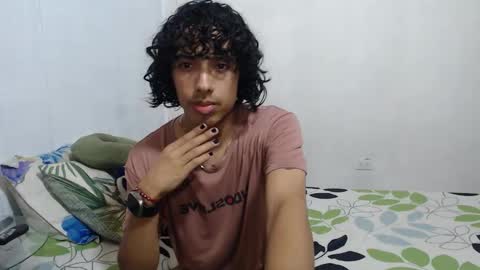 Snapshot of alexis21_ chatting on 11.09.25 Alexis online show from 11.09.25