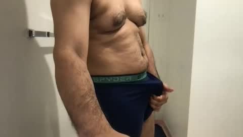 Snapshot of alexis69mm chatting on 12.16.25 Alex online show from 12.16.25