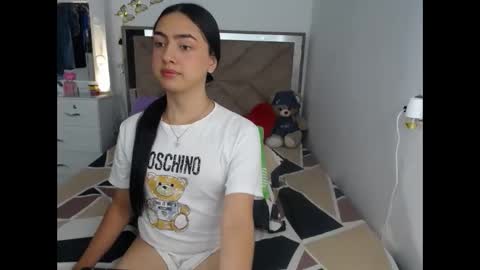 Snapshot of alexis_brown11 chatting on 05.22.26 -- ALEXIS -- online show from 05.22.26