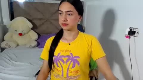 Snapshot of alexis_brown11 chatting on 07.17.26 -- ALEXIS -- online show from 07.17.26
