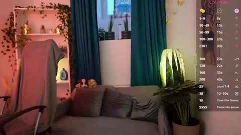 Alexis online show from 10.24.25