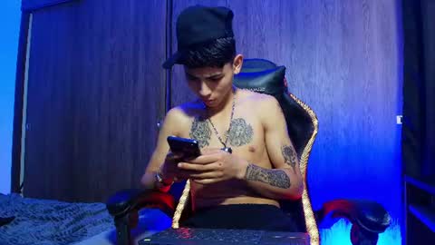 Snapshot of alexis_urbano chatting on 07.15.26 AlexisModel independent online show from 07.15.26