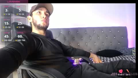 Snapshot of alexiscollinss chatting on 03.05.25 alexiscollinss online show from 03.05.25