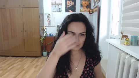 AlexisMillers online show from 11.29.25