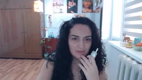 AlexisMillers online show from 12.16.25